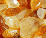 L’Ambre, ses bienfaits et vertus - Inès & Zoé