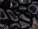 TOUT SAVOIR SUR LES PIERRES L’Obsidienne, ses bienfaits et vertus - Inès & Zoé