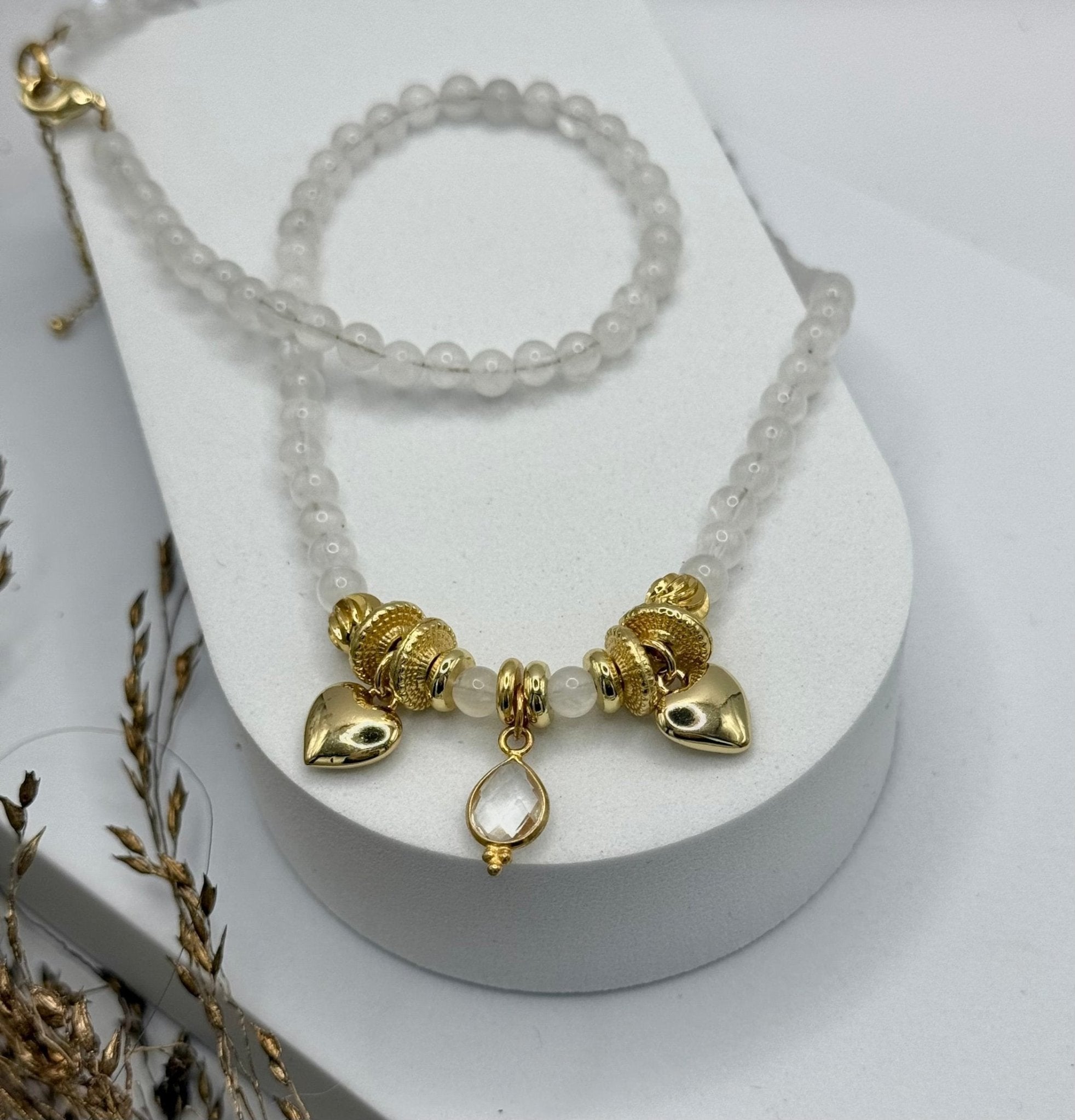 AHÉLIA collier plaqué or avec Pierres semi - précieuses Pierre de Lune. - Inès & Zoé