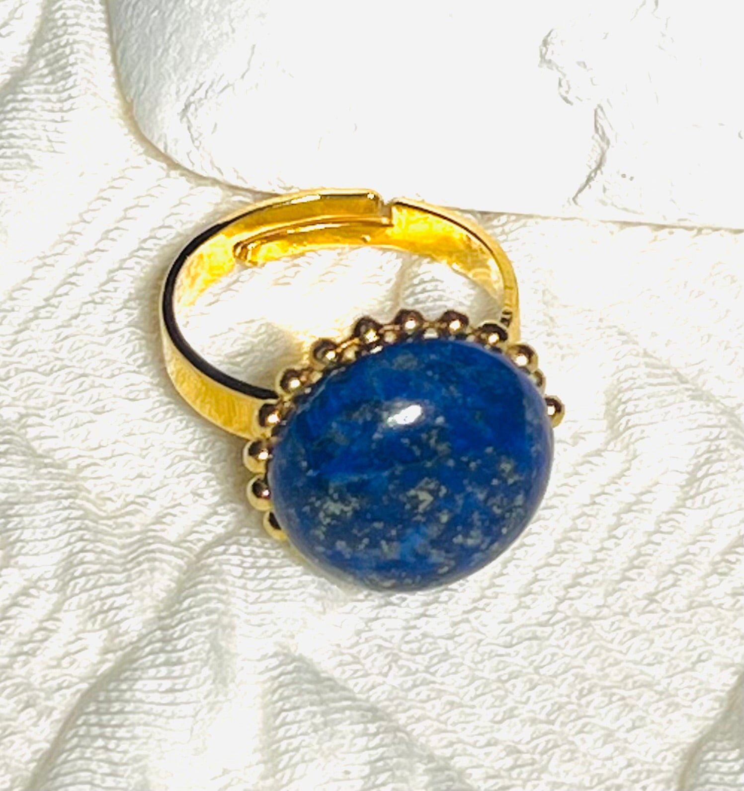 GANESH Bague en plaqué or et Pierre semi - précieuse Lapis Lazuli. - Inès & Zoé