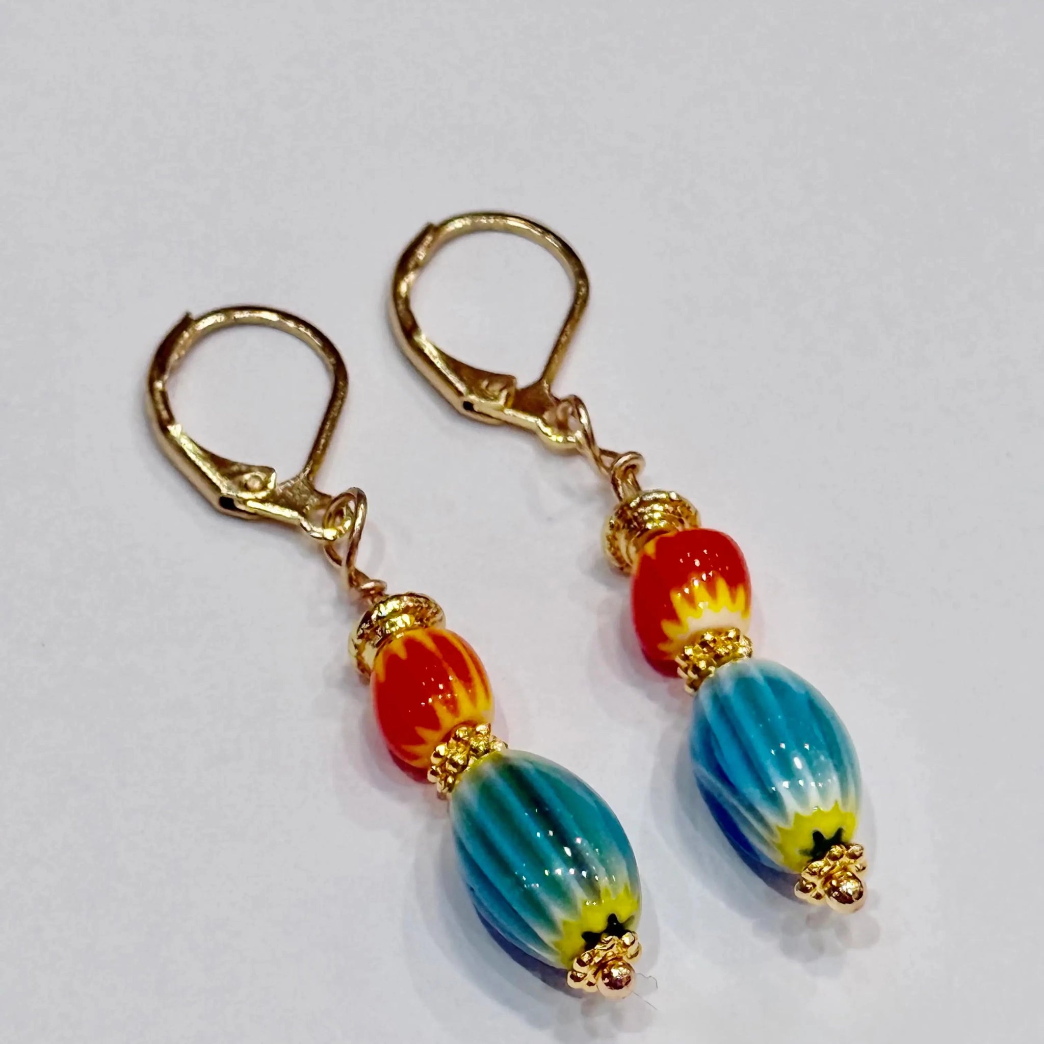 Ivana - Boucles d’oreilles colorées – Plaqué or et perles africaines - Inès & Zoé